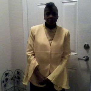 Meet your Posher, Lorietta